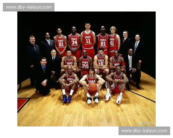 NBA集锦：一分钟看遍巨星高光，点燃你的篮球热情